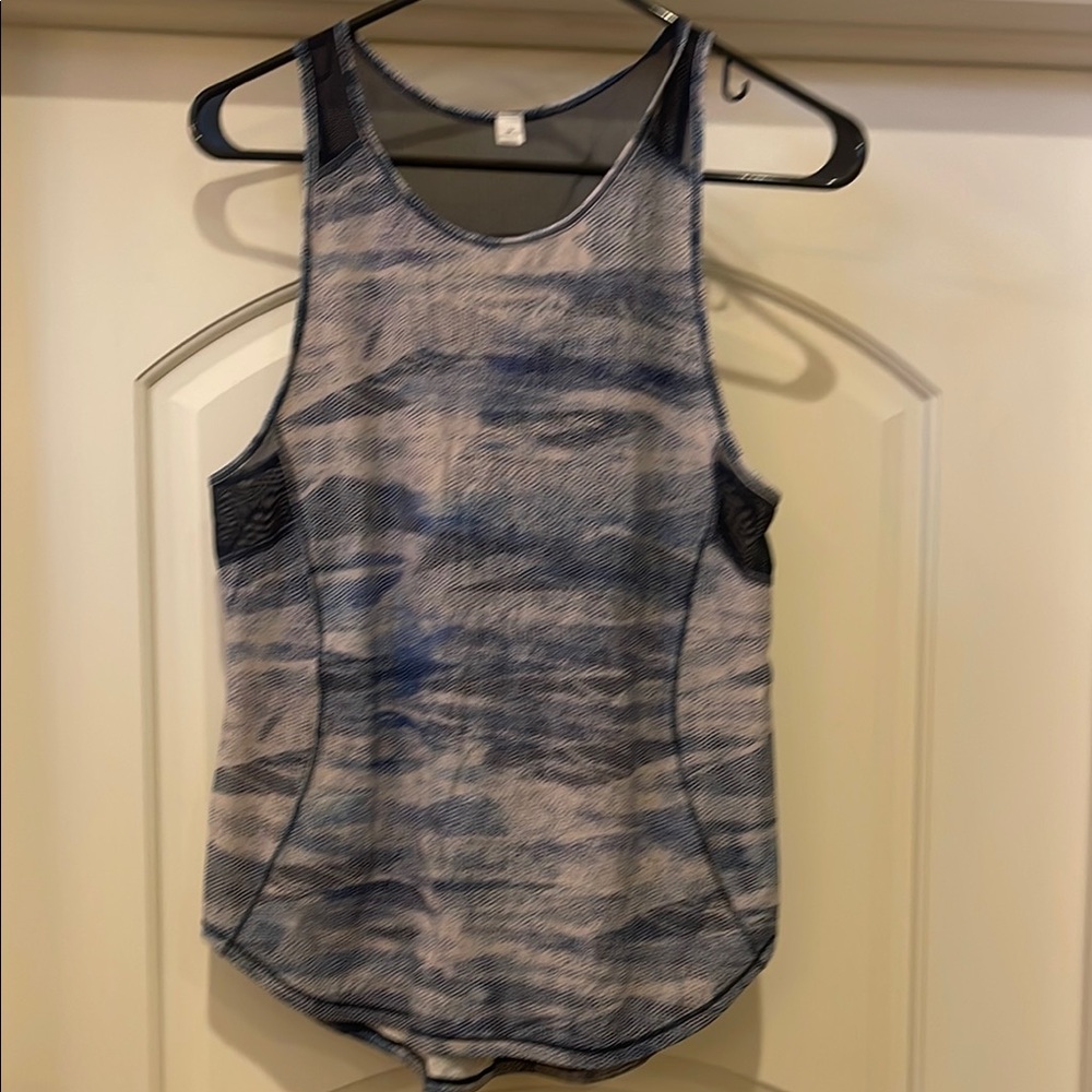 Blue and Gray Tank Top snake skin camo size 6
